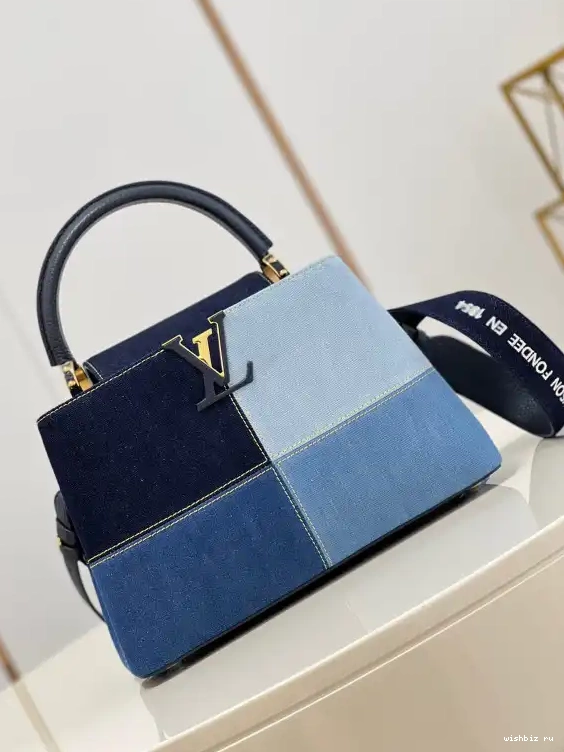 WIS LOUIS MM VUITTON CAPUCINES 0611